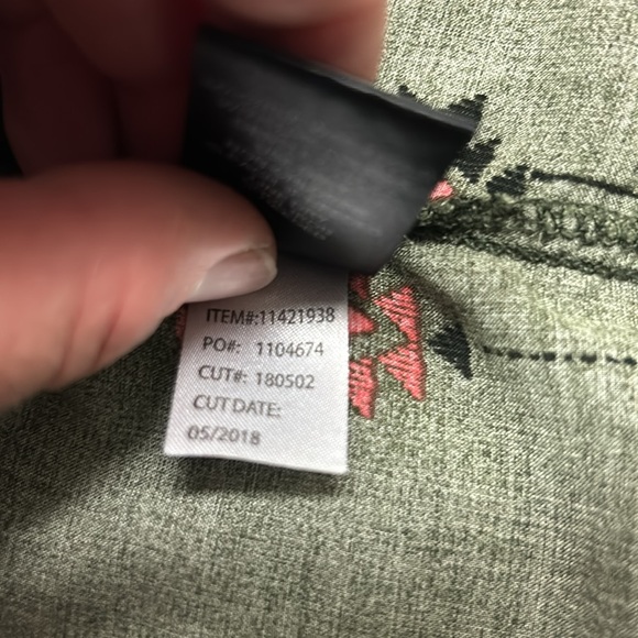 TORRID Challis Tiered Tunic Tank in Ikat Buttons Scoop Neck Tribal Bohemian 3 - Picture 15 of 16